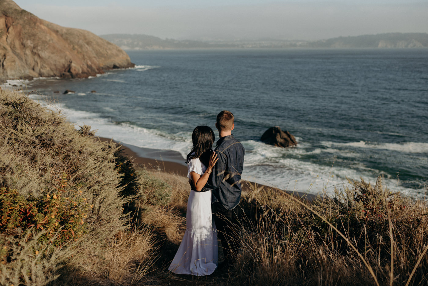 marin headlands couple shoot