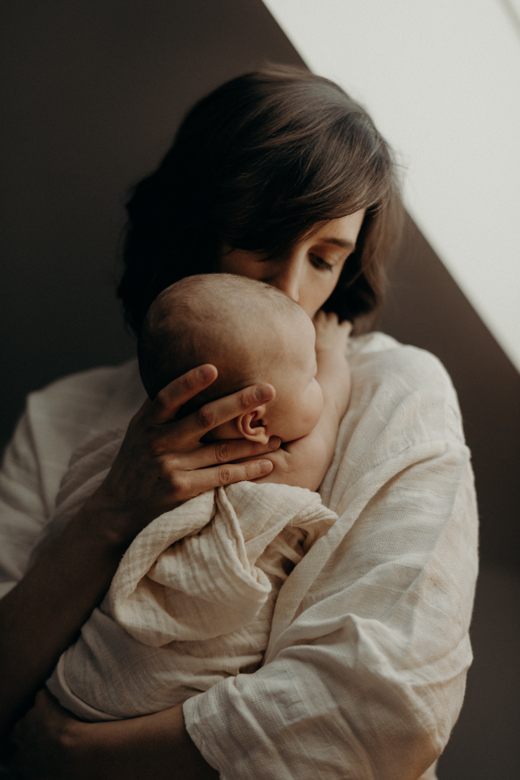 at home newborn shoot in Toronto