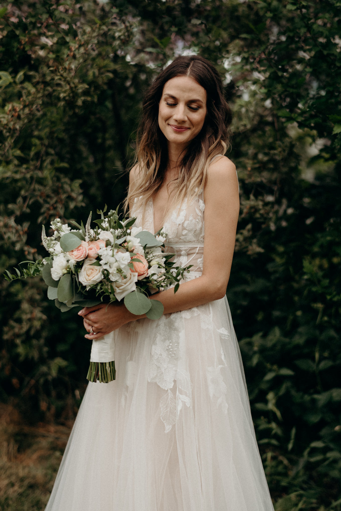 bride with flowers, backyard wedding