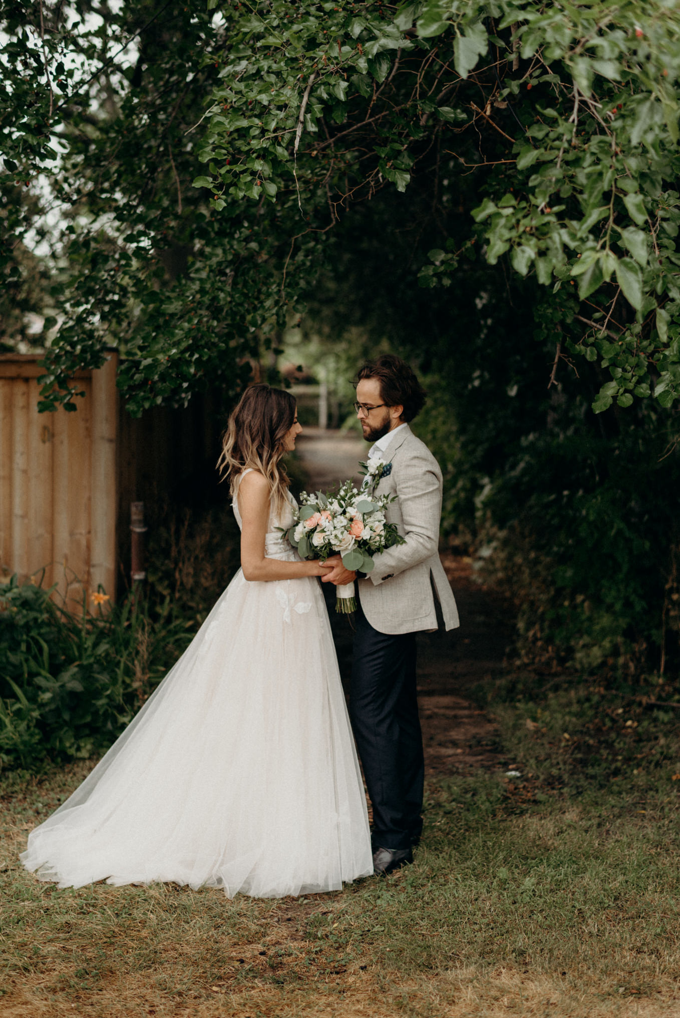 backyard wedding portraits