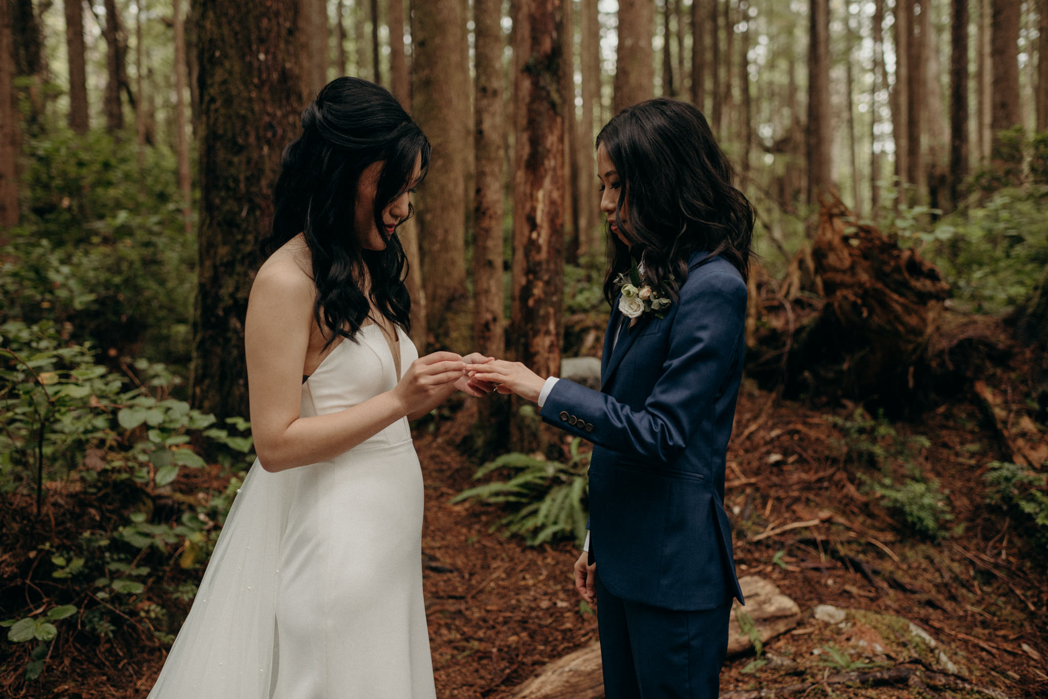 brides exchanging rings