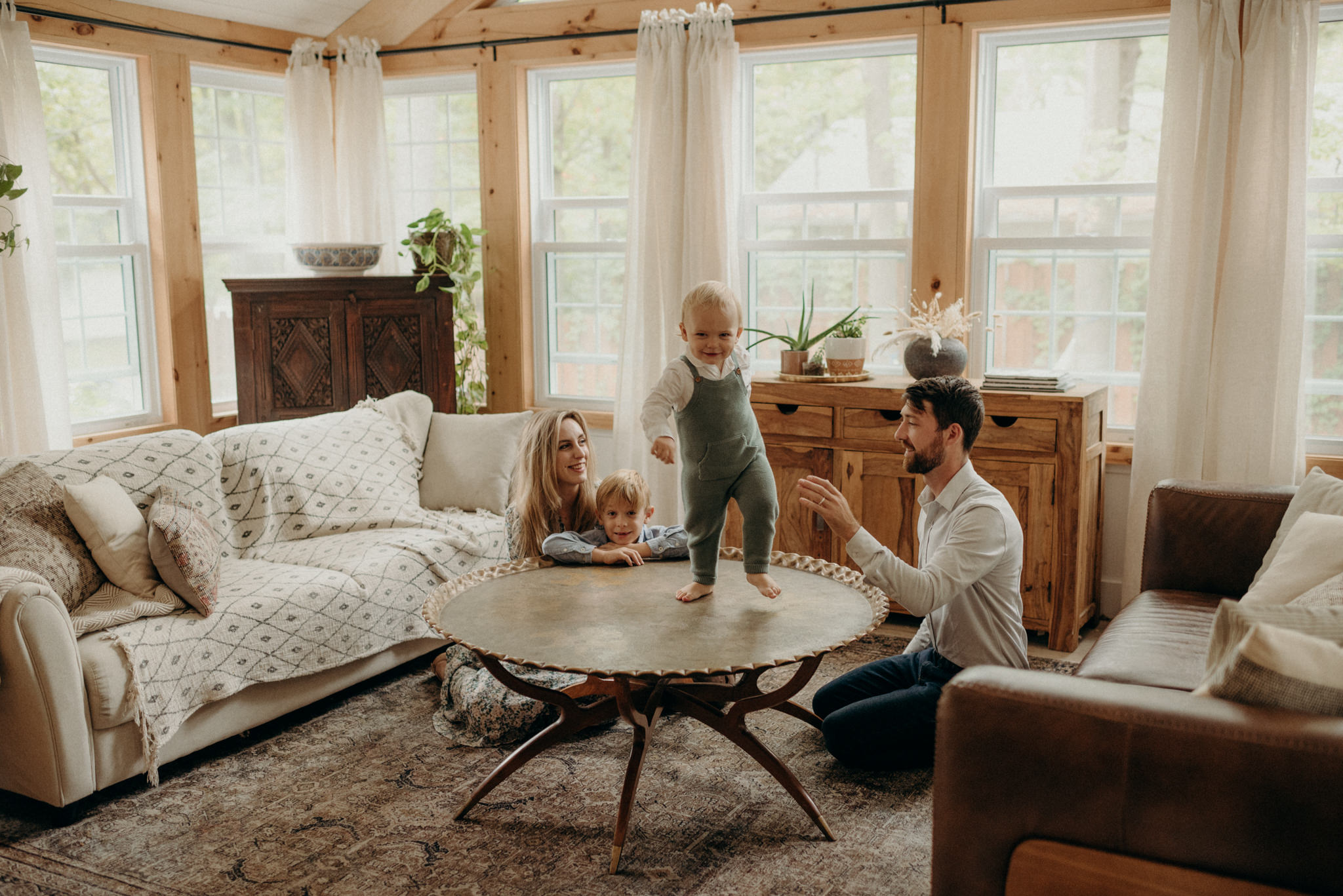 Aylmer family shoot at home