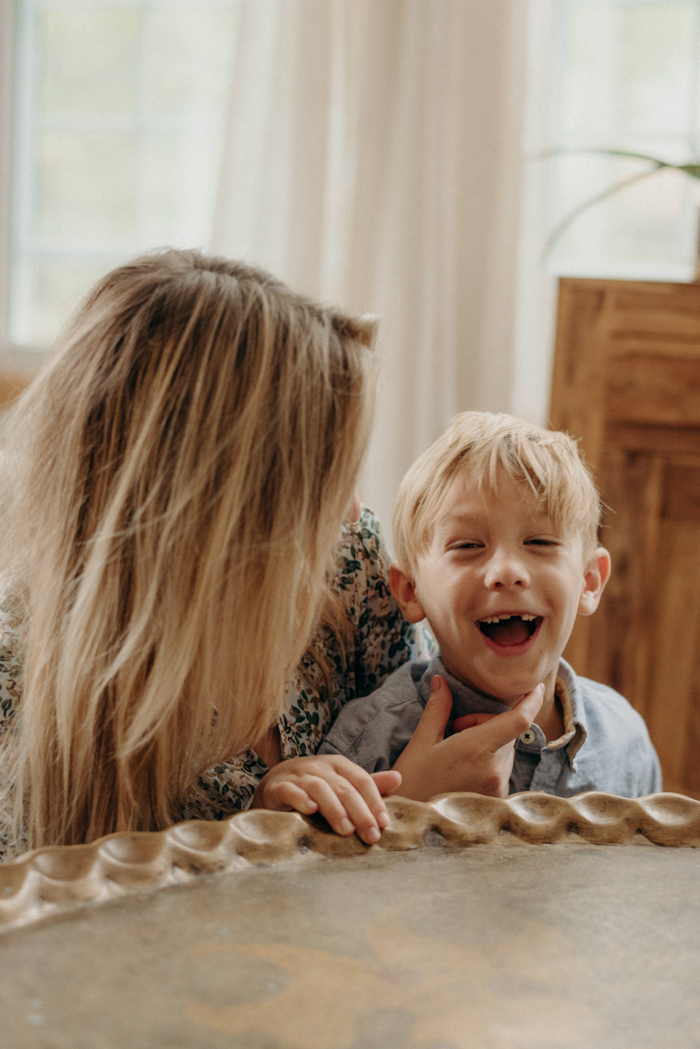 Aylmer family shoot at home