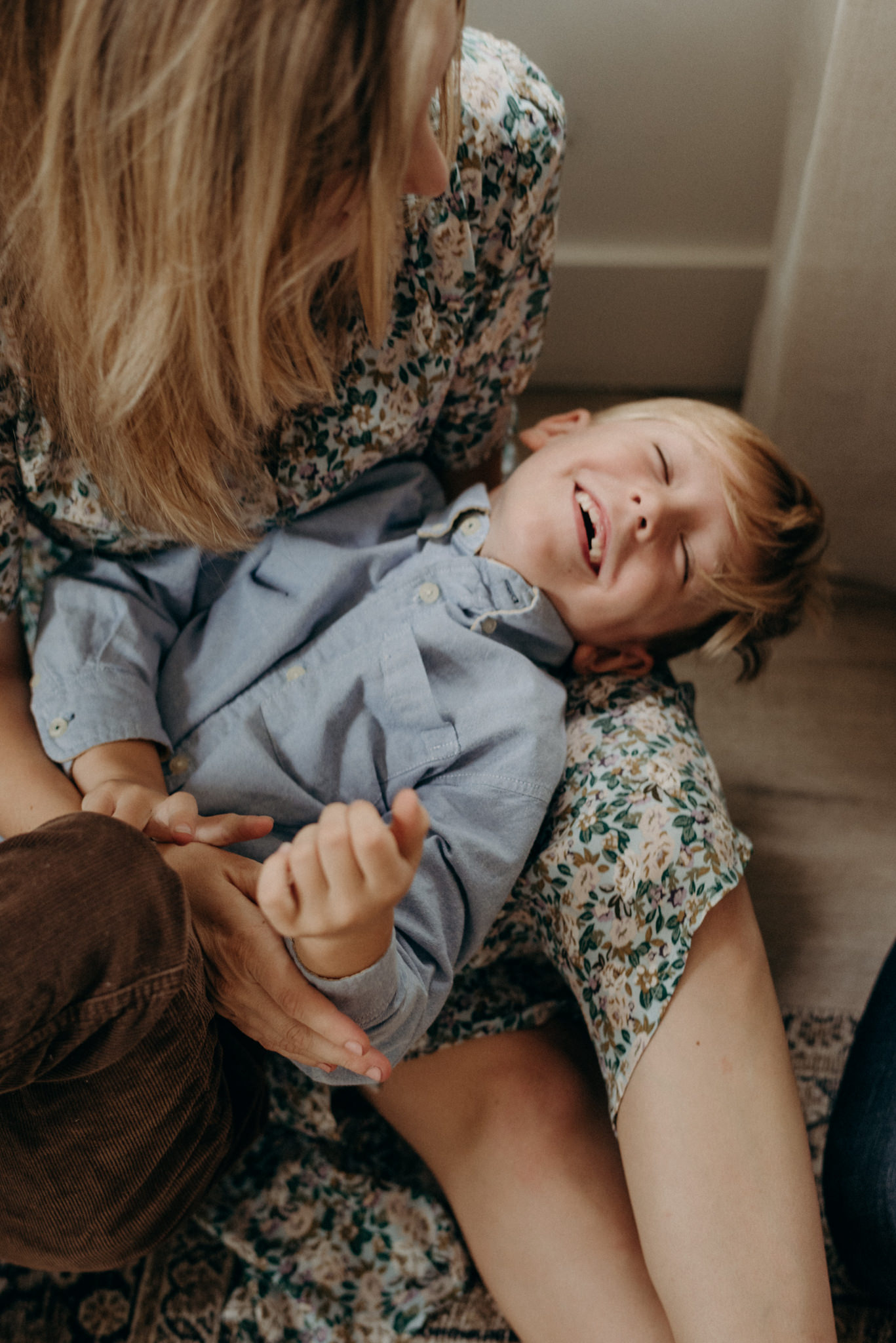 Aylmer family shoot at home