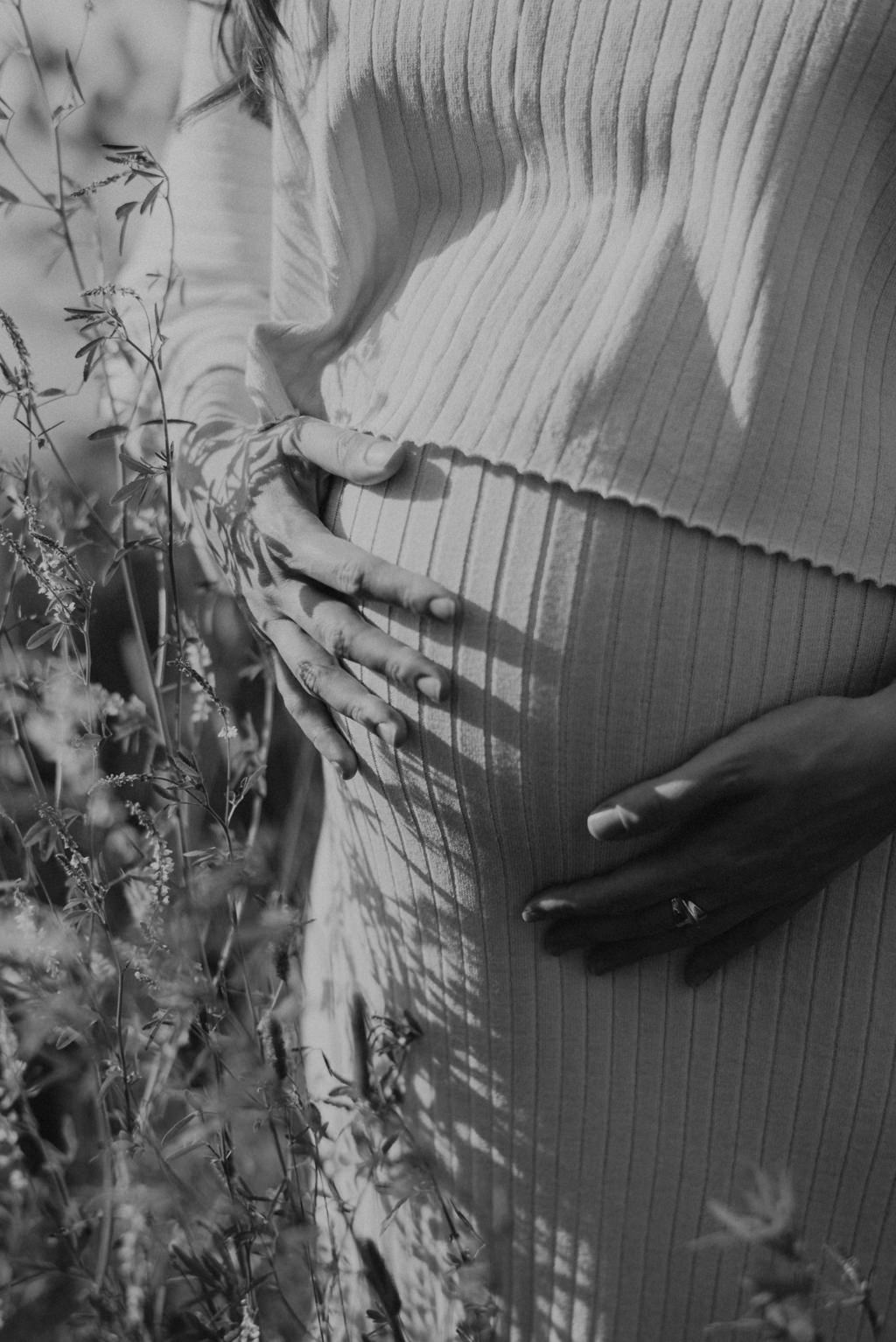 Ontario maternity shoot