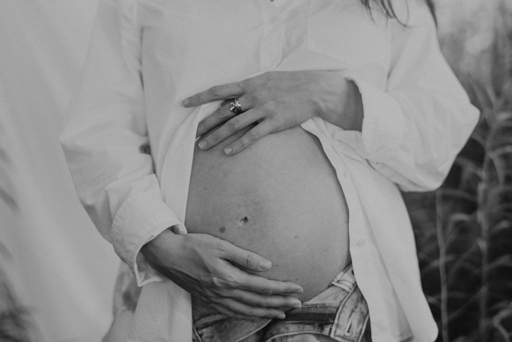 Toronto maternity photographer