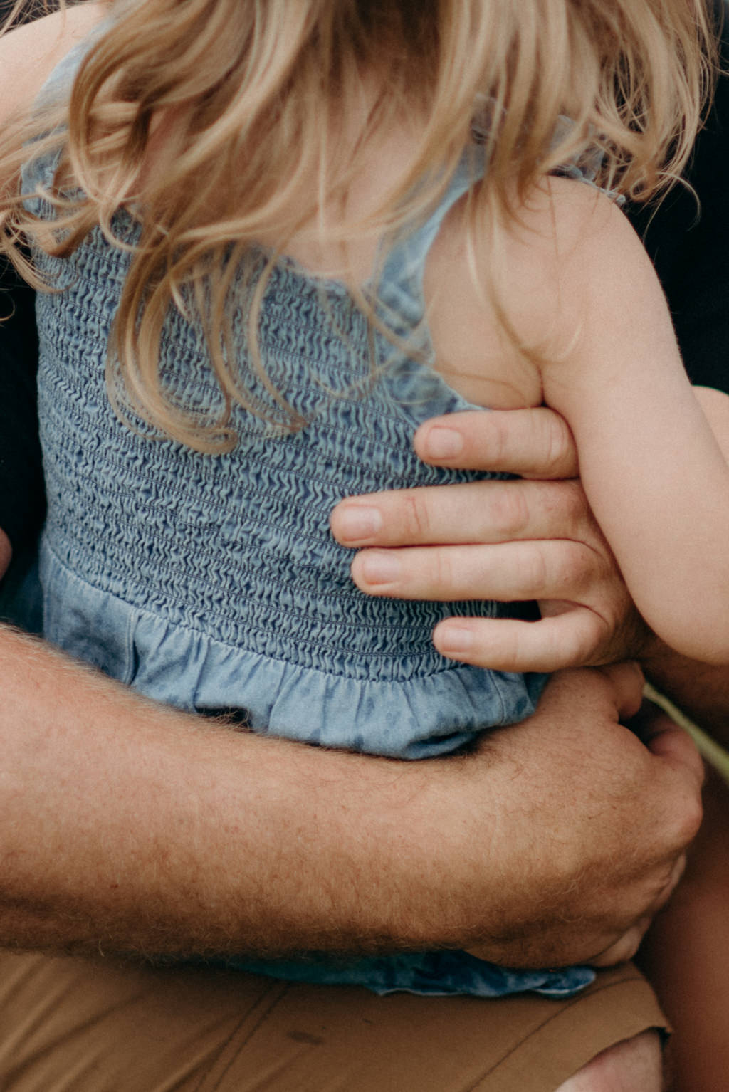 Rainy Ontario family shoot