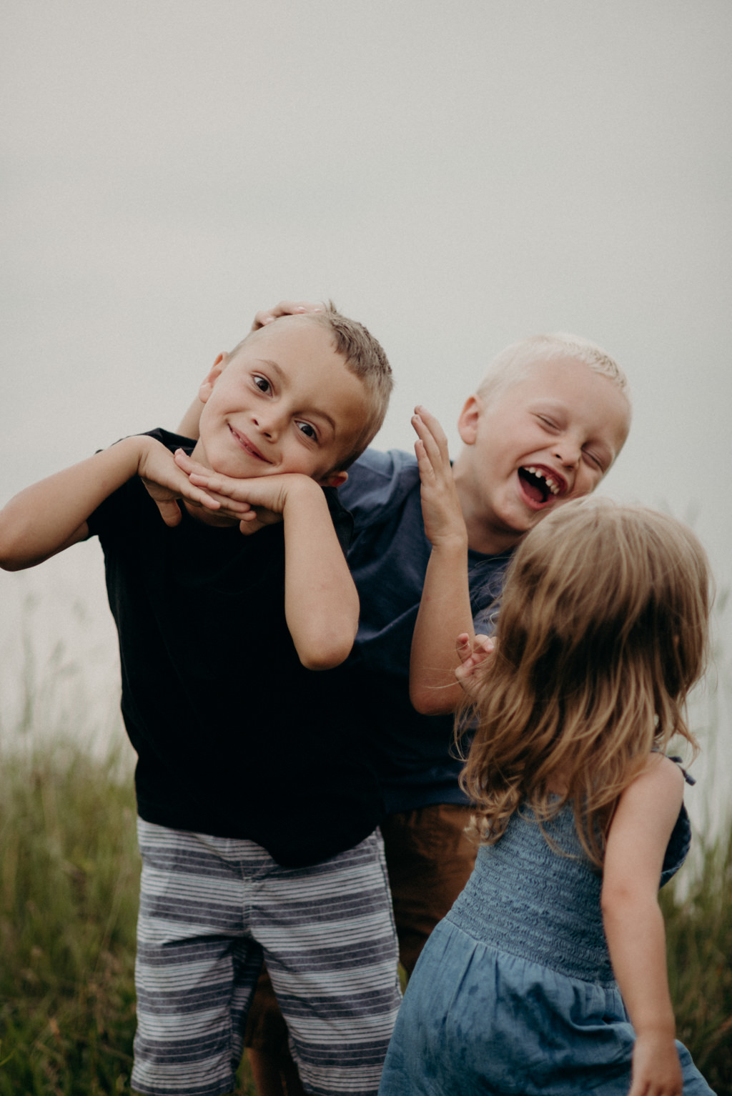 Rainy Ontario family shoot