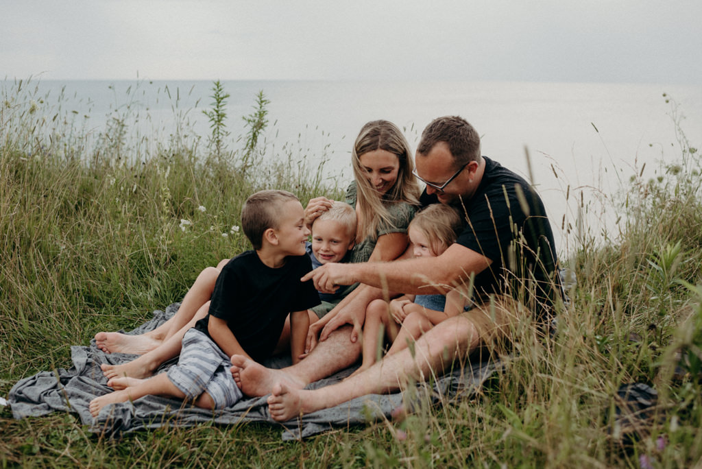 Rainy Toronto Family photos