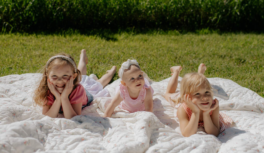 At-Home Family Shoot in Port Perry, Ontario