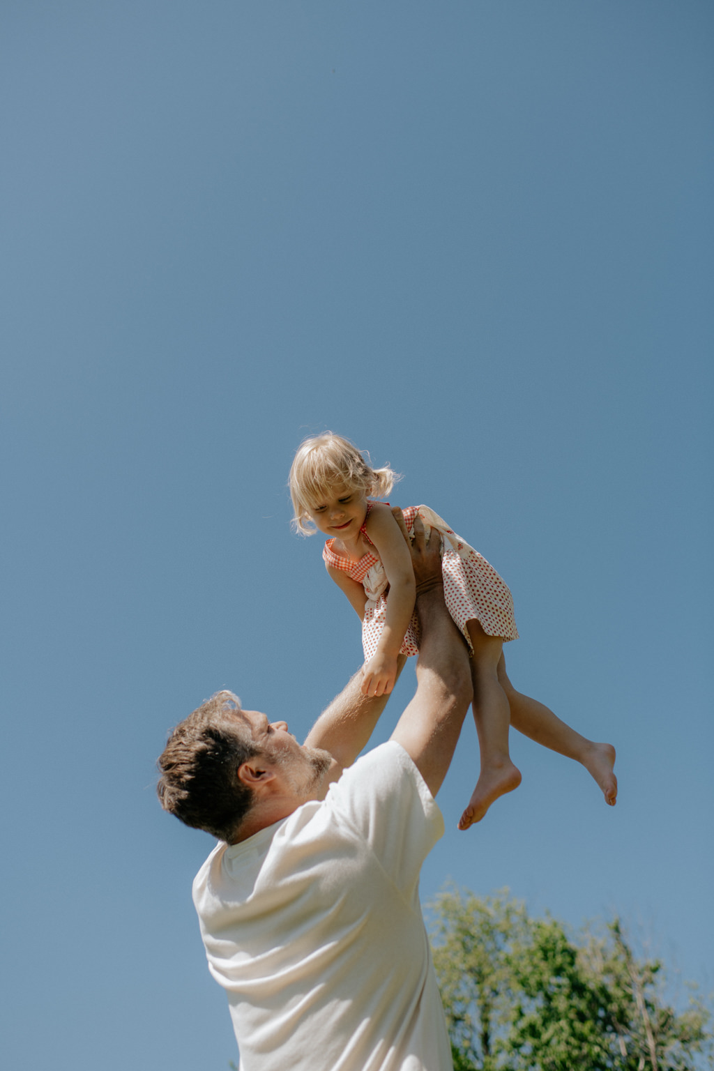 At-Home Family Shoot in Port Perry, Ontario
