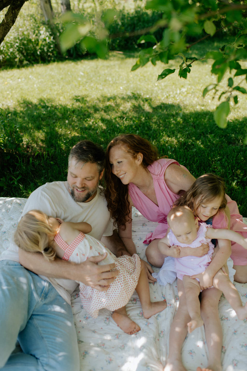 At-Home Family Shoot in Port Perry, Ontario