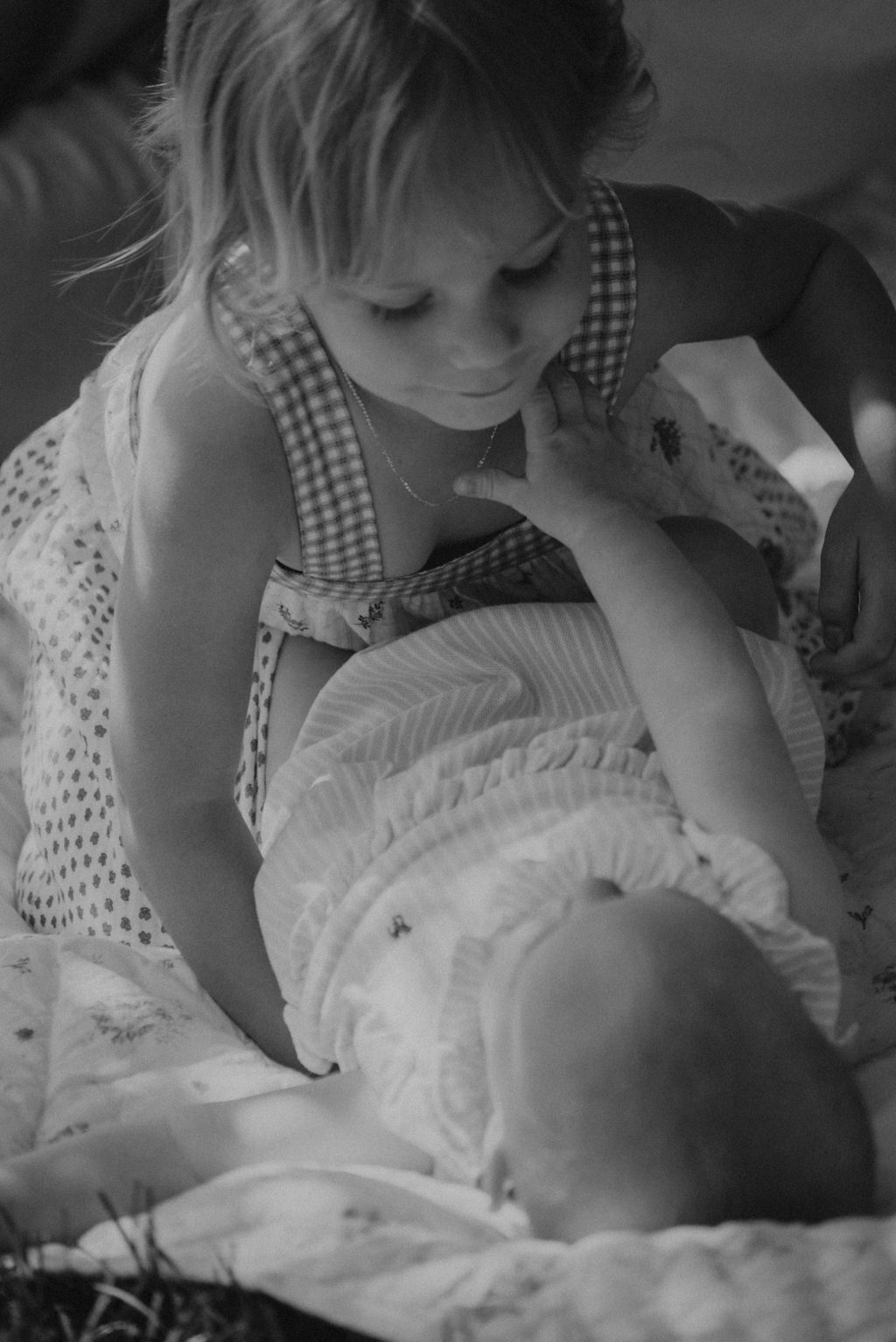At-Home Family Shoot in Port Perry, Ontario
