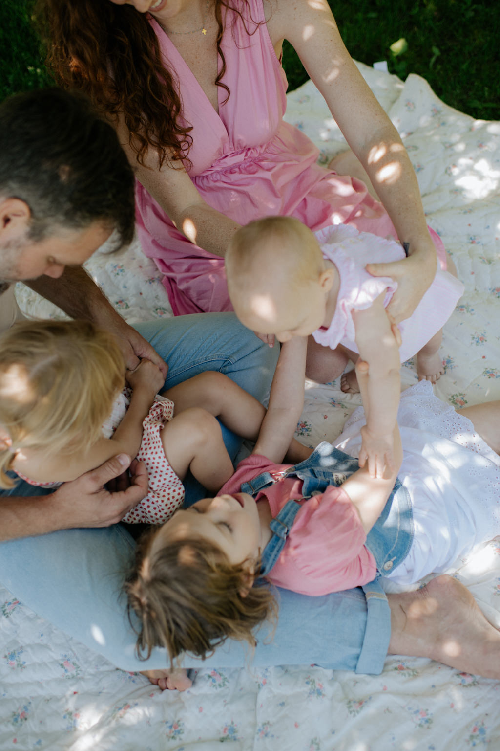 At-Home Family Shoot in Port Perry, Ontario